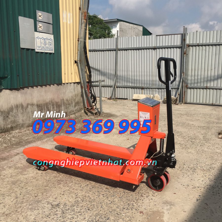 Xe nâng tay gắn cân điện tử có ưu điểm và nhược điểm gì?