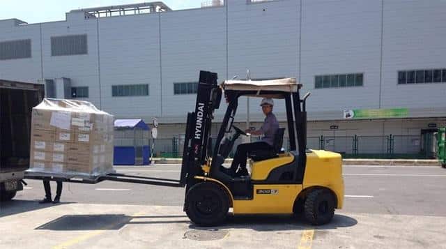 Báo Giá Thuê Xe Nâng Uy Tín Giá Rẻ Nhất Hà Nội và HCM 2 Thuê Xe Nâng