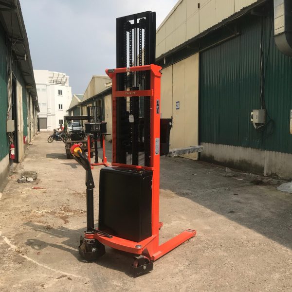 Xe nâng điện đi bộ lái 1.5 tấn 3m