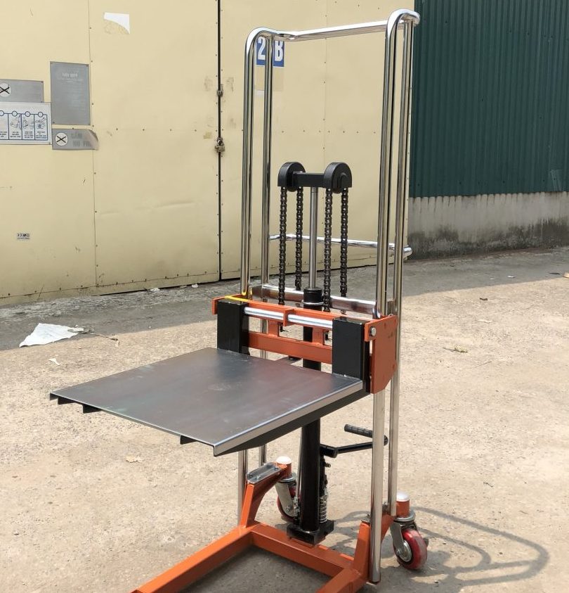 Xe nâng tay cao mini