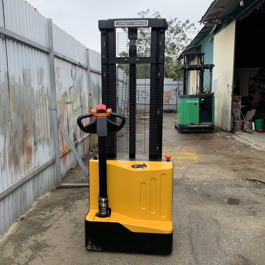 xe nâng điện đi bộ lái 15-30