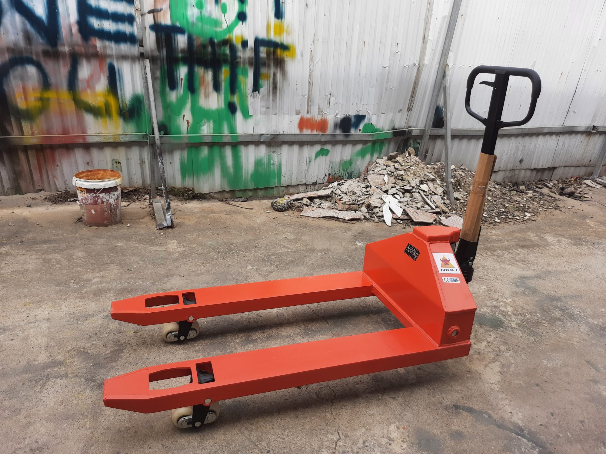 Xe Nâng Tay Thấp 5 Tấn Càng Hẹp CBY.5.0T Maihui Chính Hãng 1 Xe nâng tay thấp 5 tấn càng hẹp CBY.5.0T