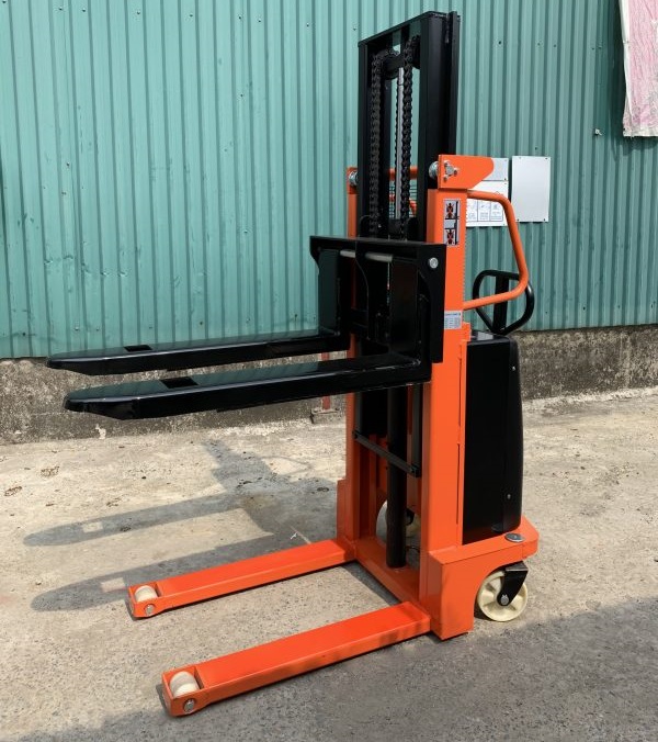 6 Mẫu Xe Nâng Bán Tự Động