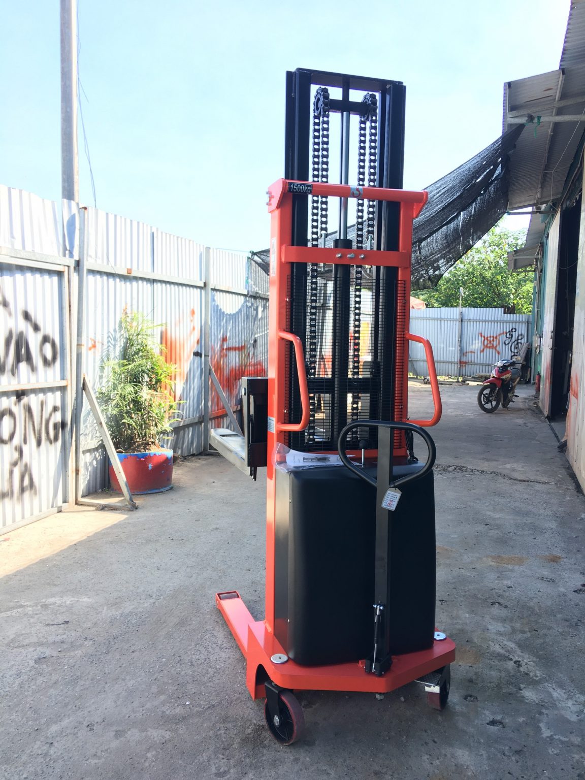 6 Mẫu Xe Nâng Bán Tự Động